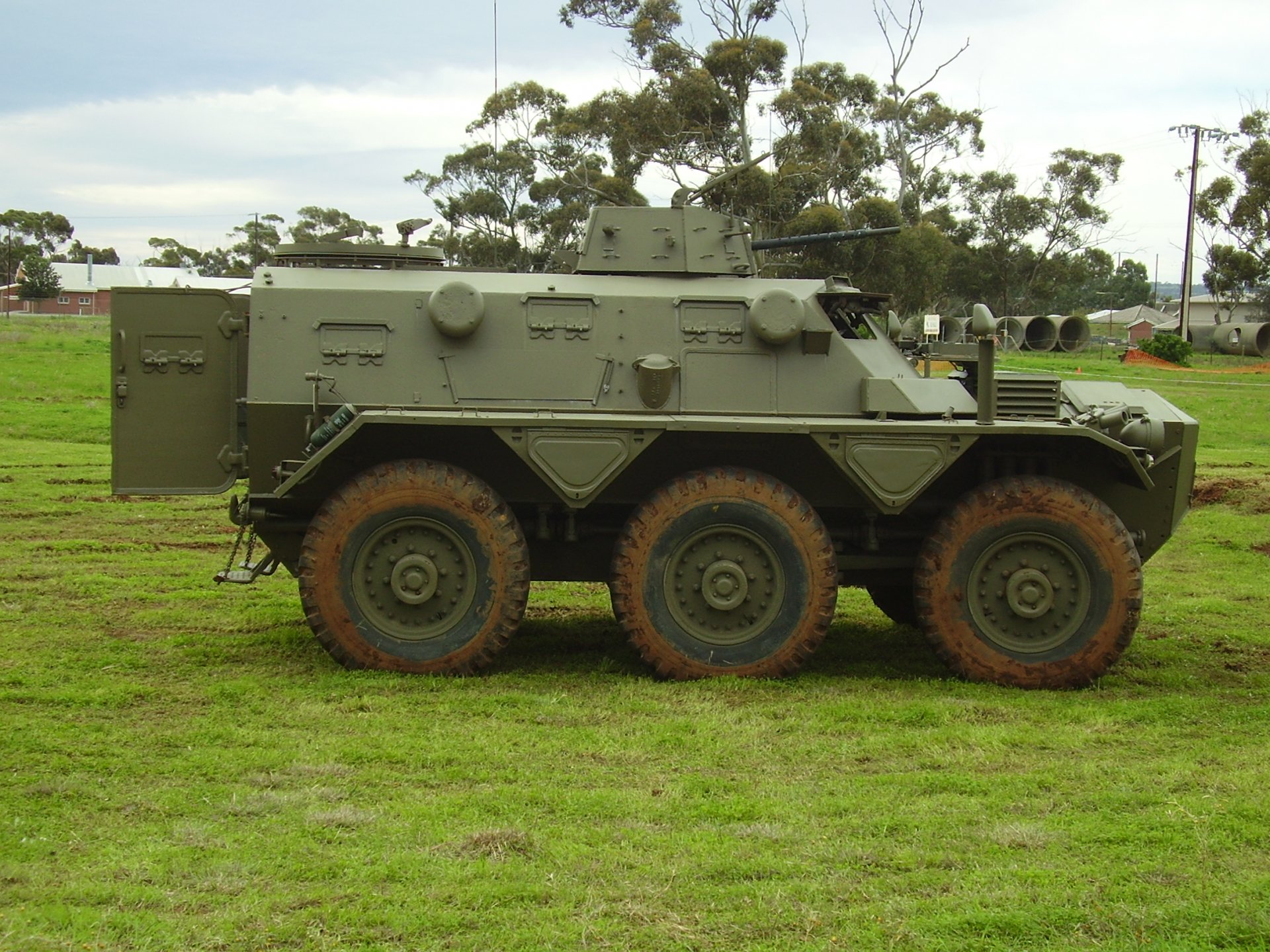 Fv603 Alvis Saracen Full HD Wallpaper And Background Image 2272x1704