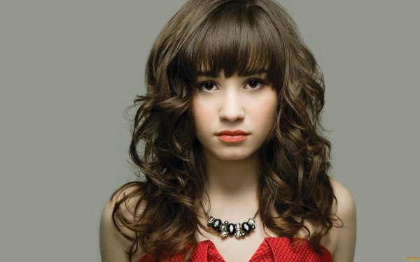Celebrity - Demi Lovato Wallpapers and Backgrounds