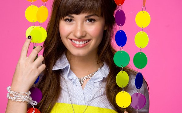 Celebrity - Demi Lovato Wallpapers and Backgrounds