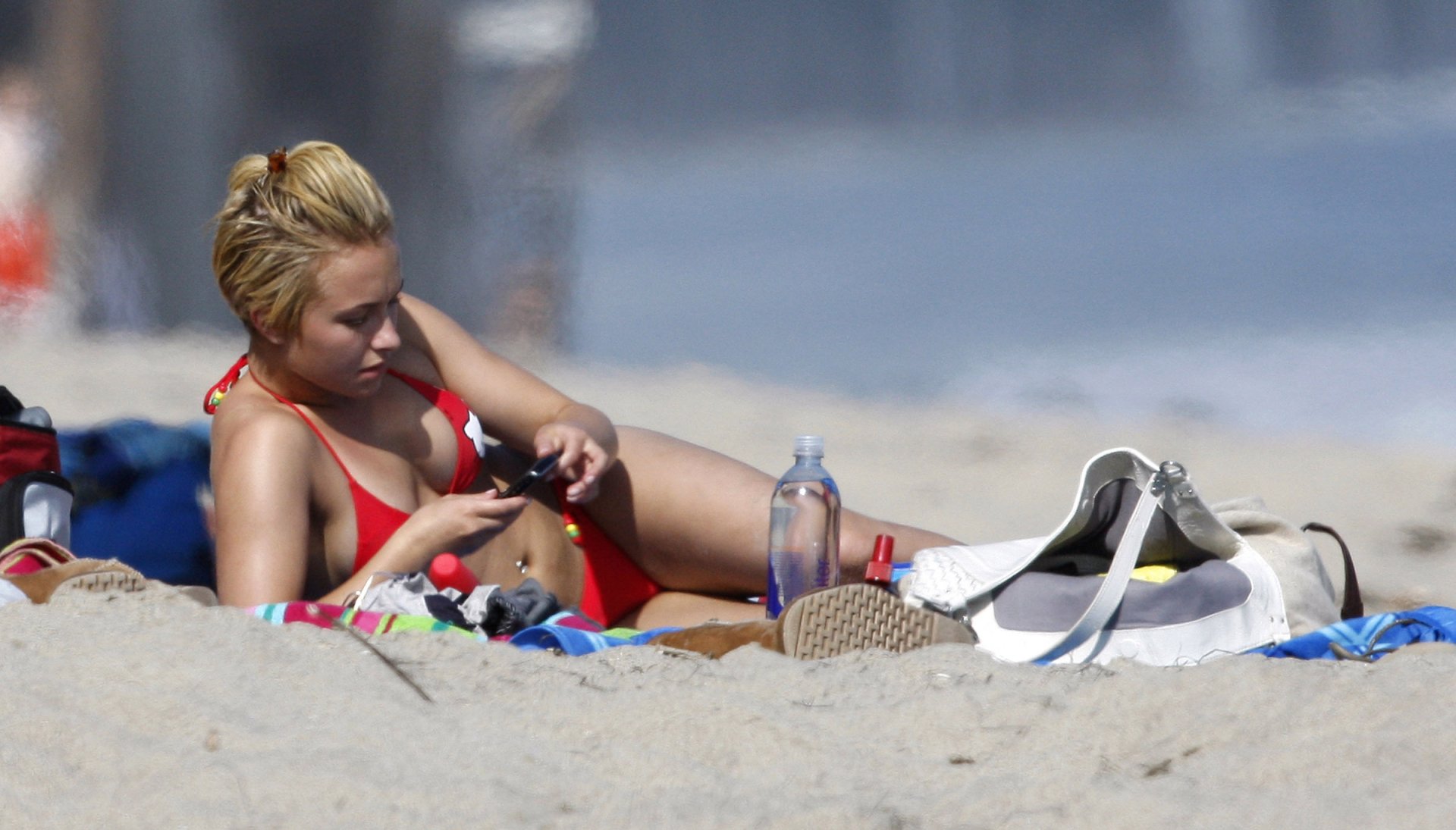 Hayden panettiere green bikini hq