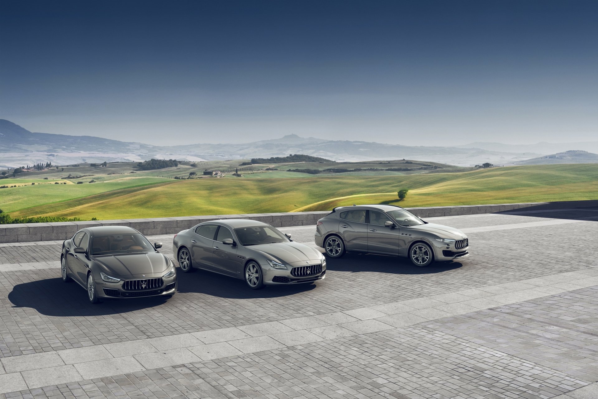 Download Silver Car Car Maserati Quattroporte Maserati Ghibli Maserati Levante Vehicle Maserati 4k Ultra HD Wallpaper