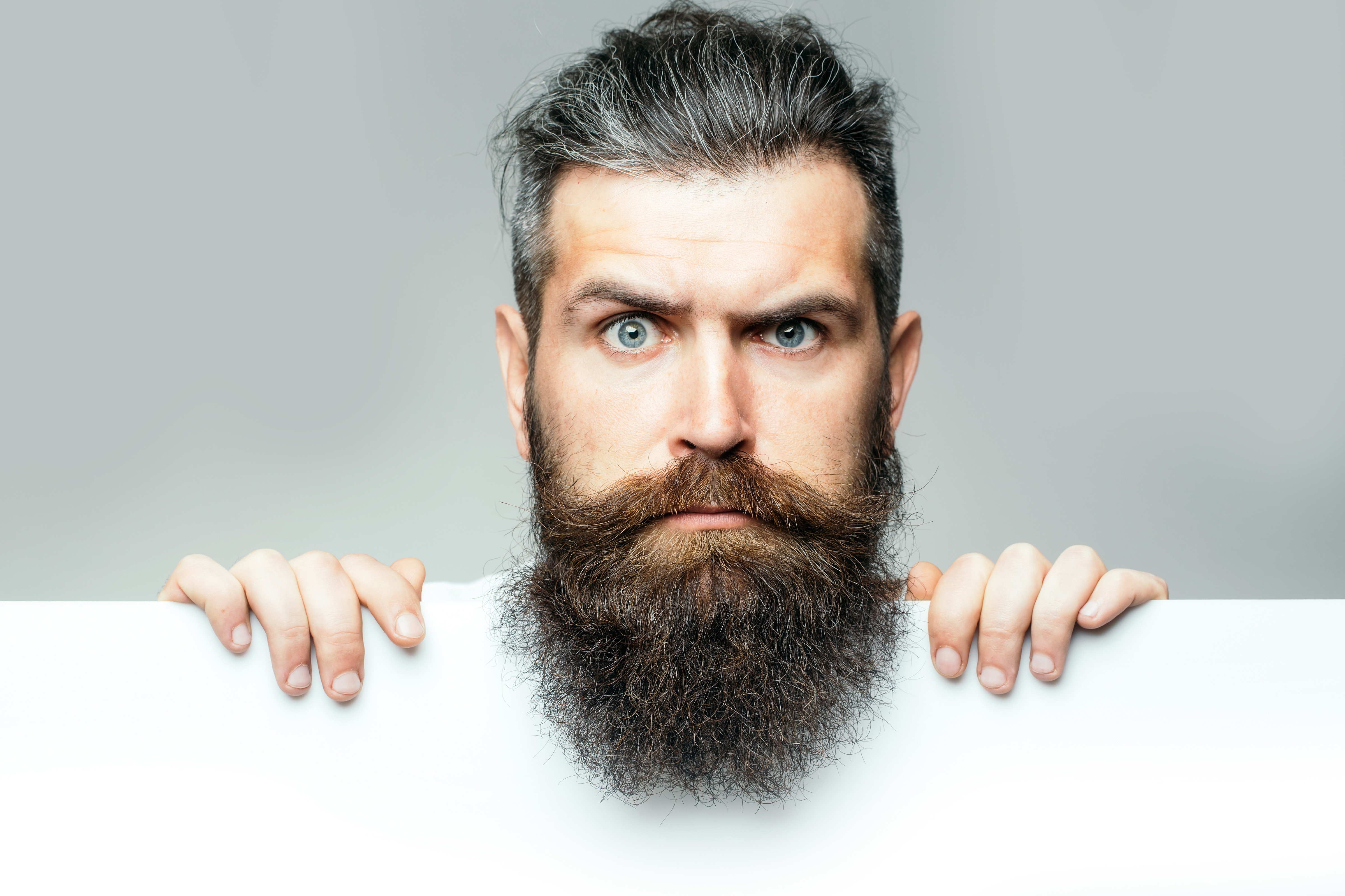 Download Face Blue Eyes Beard Man Model 4k Ultra Hd Wallpaper 