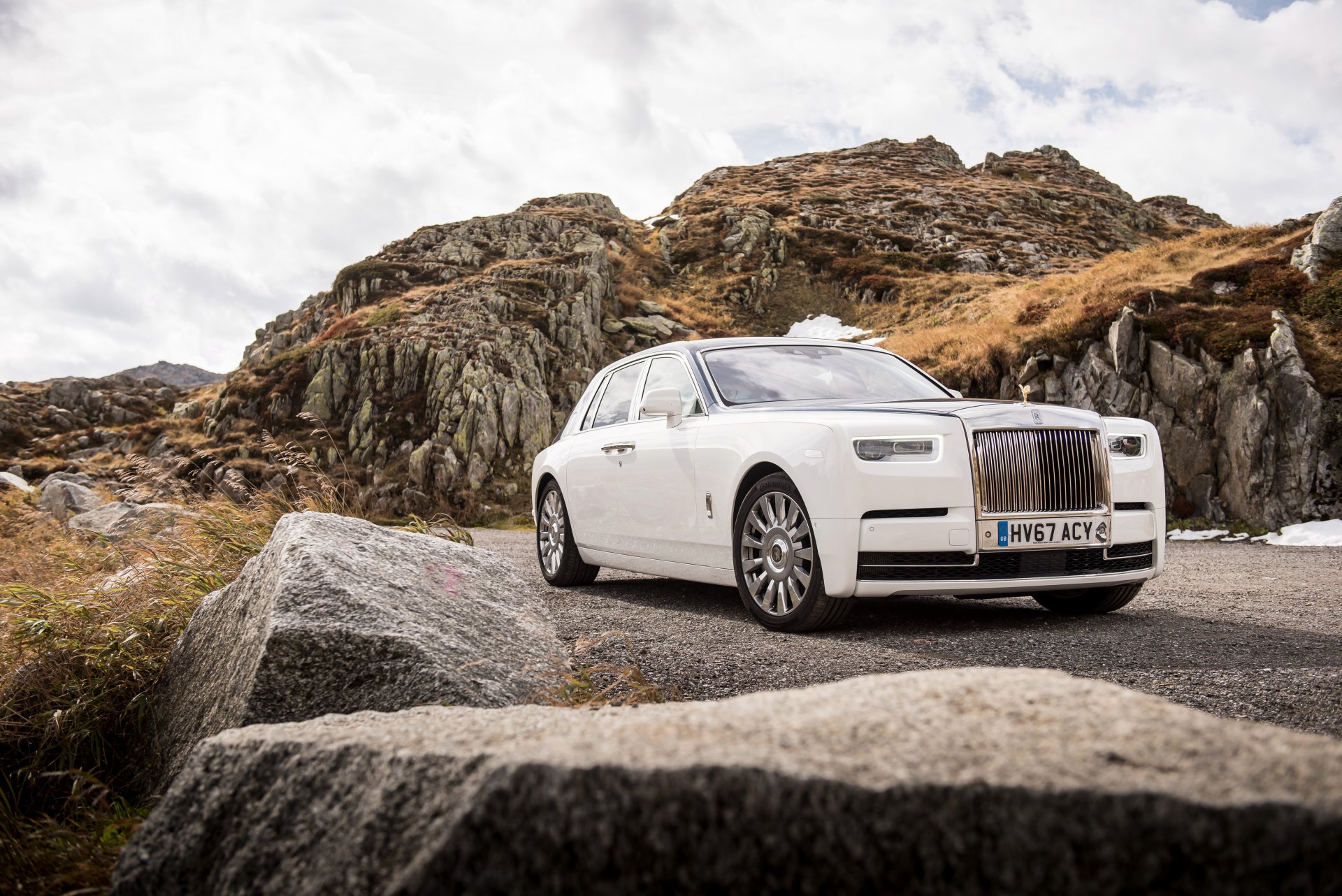 Download White Car Car Rolls-Royce Vehicle Rolls-Royce Phantom Rolls ...