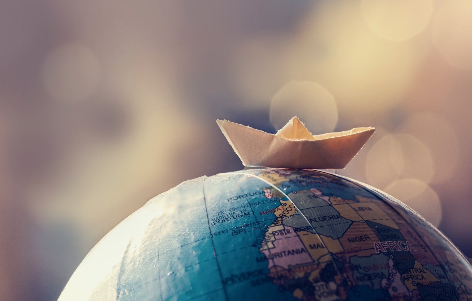 Download Paper Boat Man Made Origami HD Wallpaper