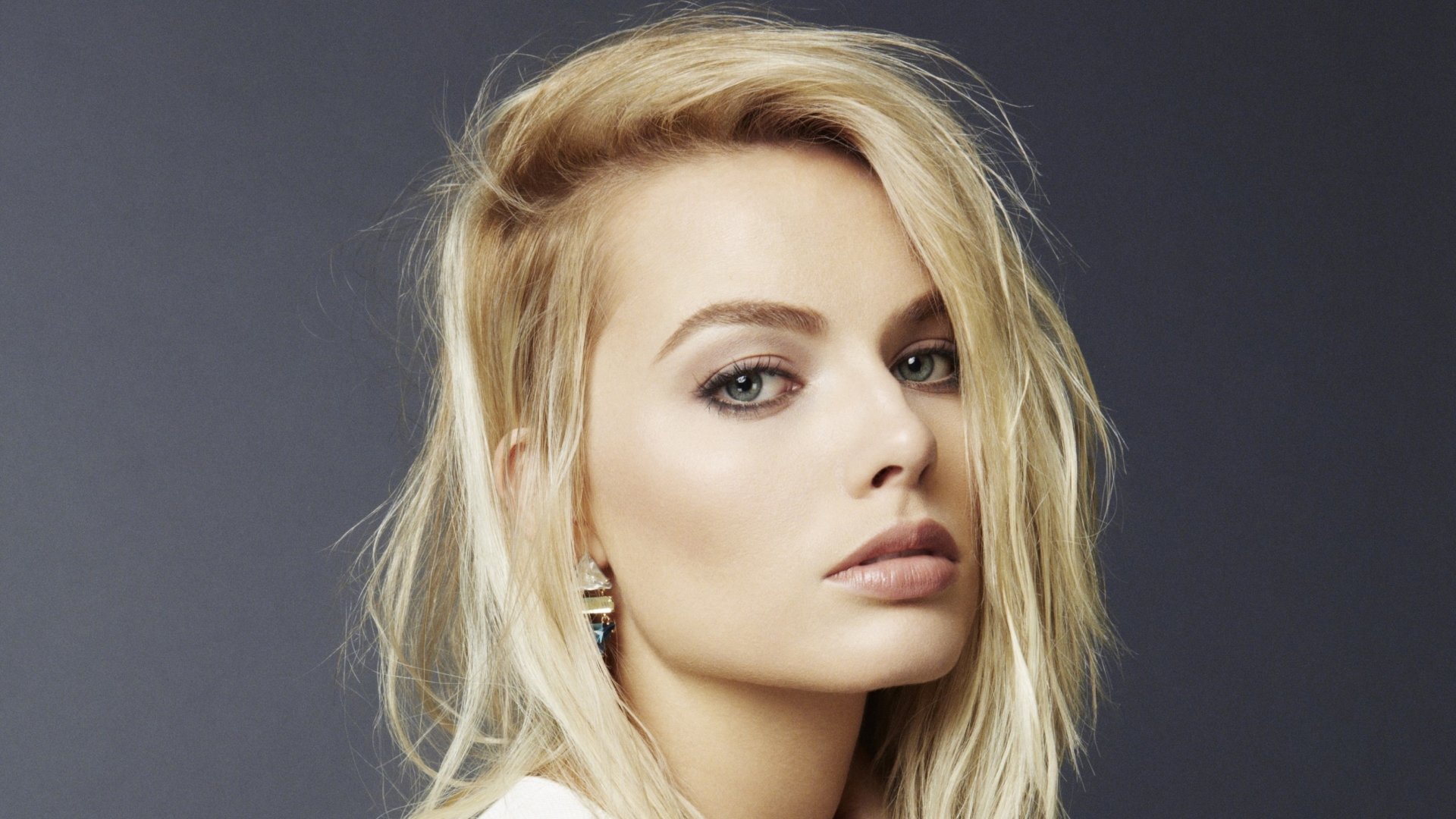 Download Blonde Blue Eyes Face Australian Actress Celebrity Margot Robbie 4k Ultra Hd Wallpaper 