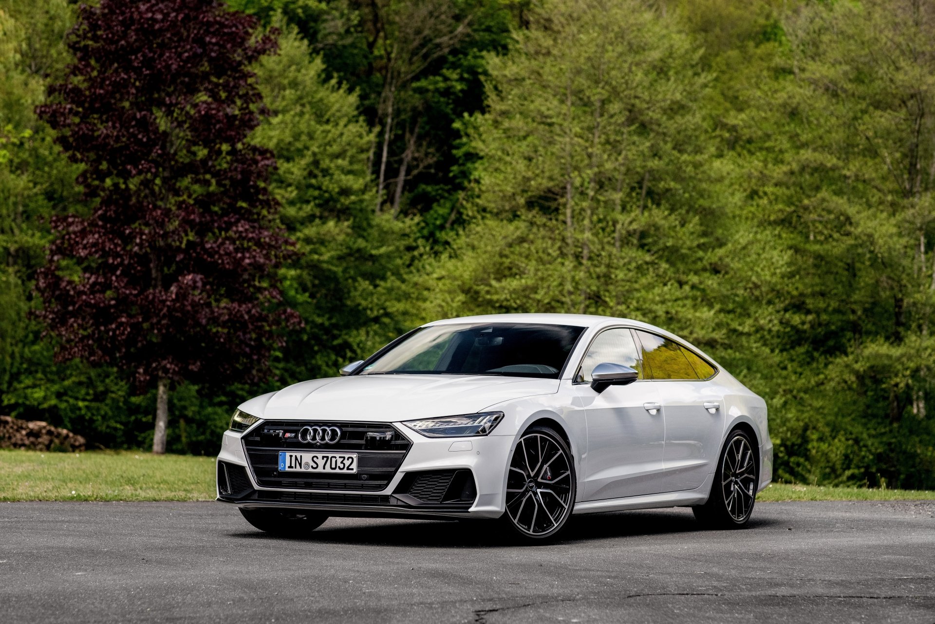 Download White Car Car Audi Vehicle Audi A7 4k Ultra Hd Wallpaper