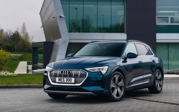 SUV car Audi vehicle Audi Q7 HD Desktop Wallpaper | Background Image