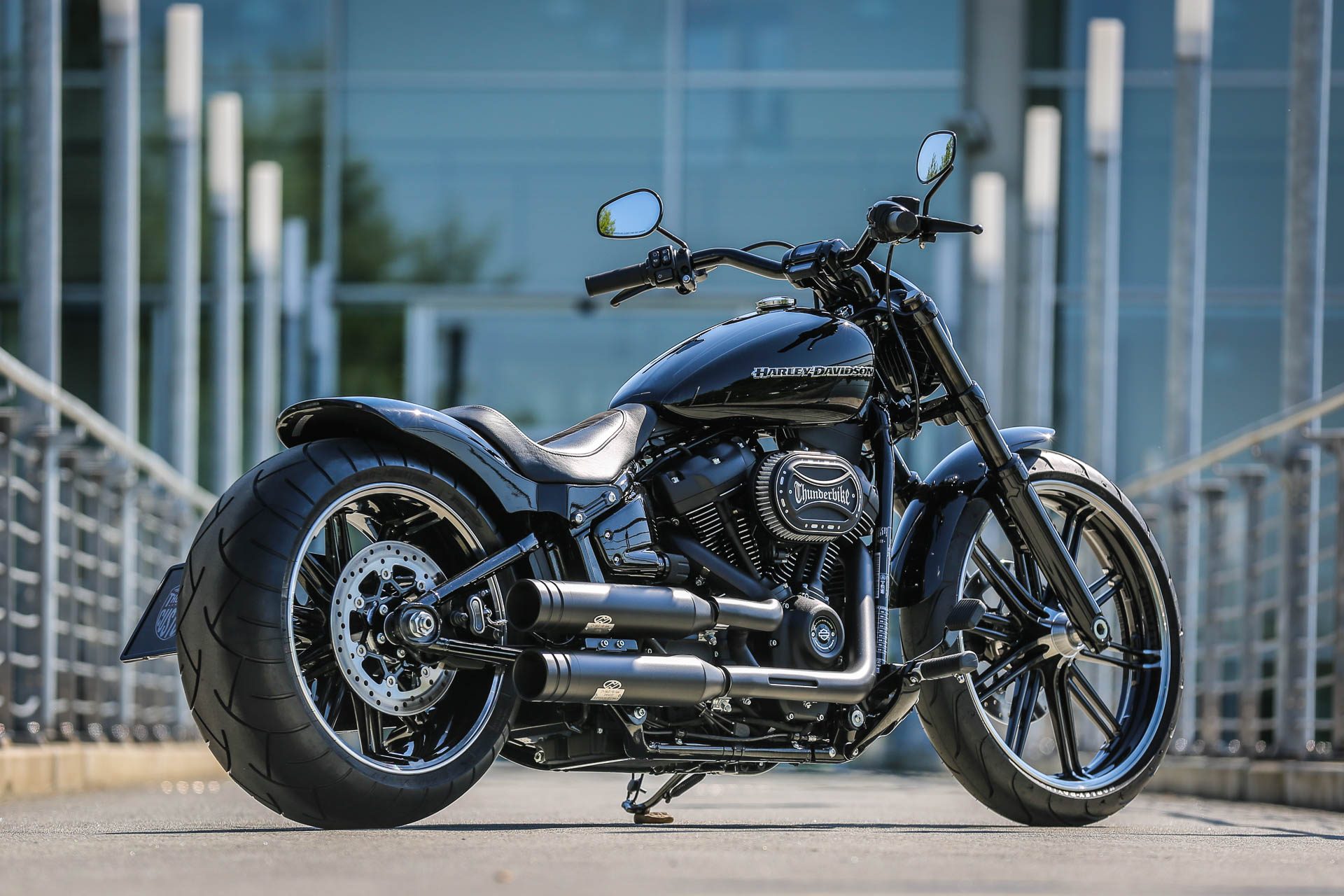 Darkhead customized Thunderbike Harley-Davidson Breakout by Ben Ott