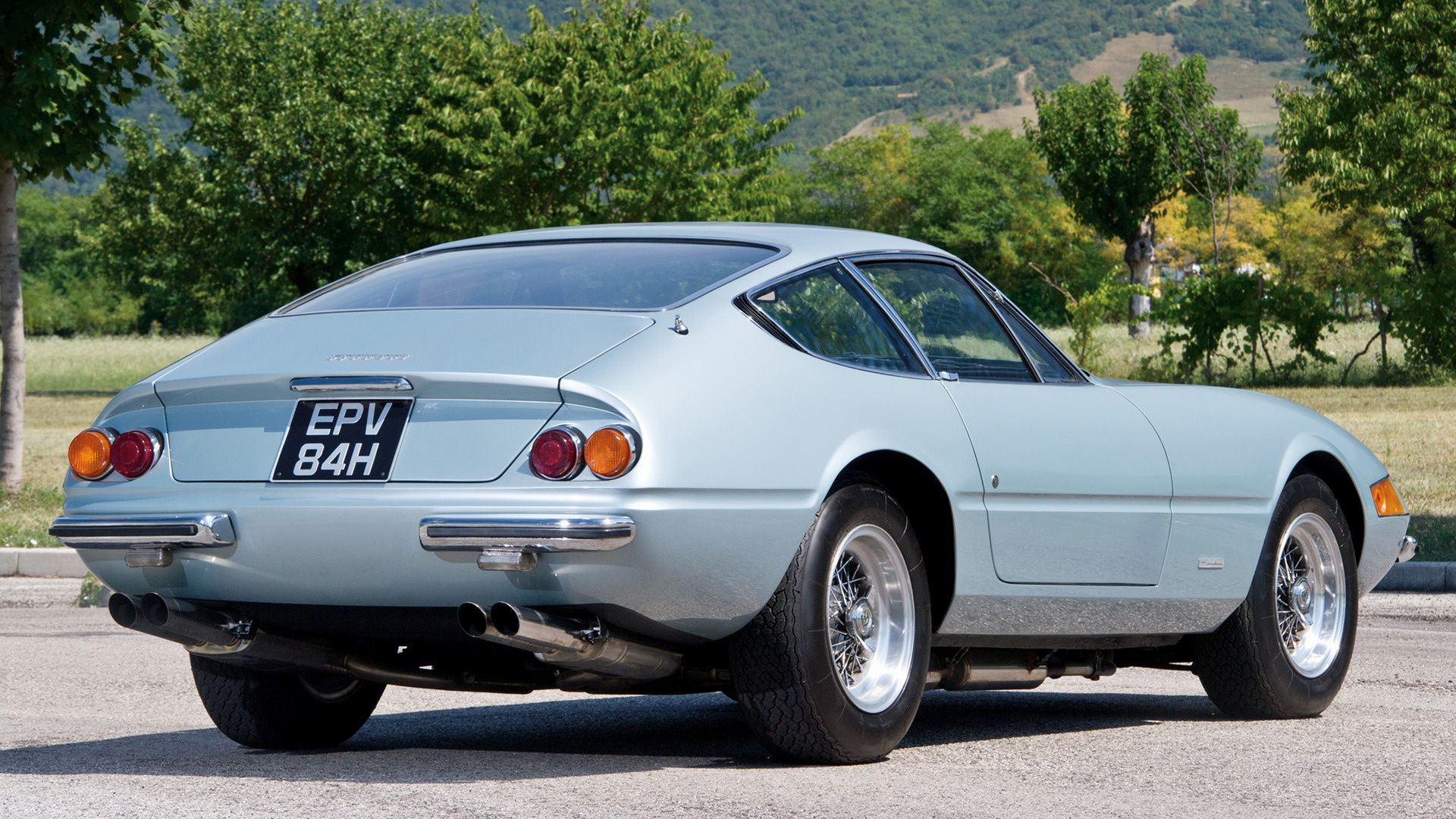 ferrari 365 gtb4