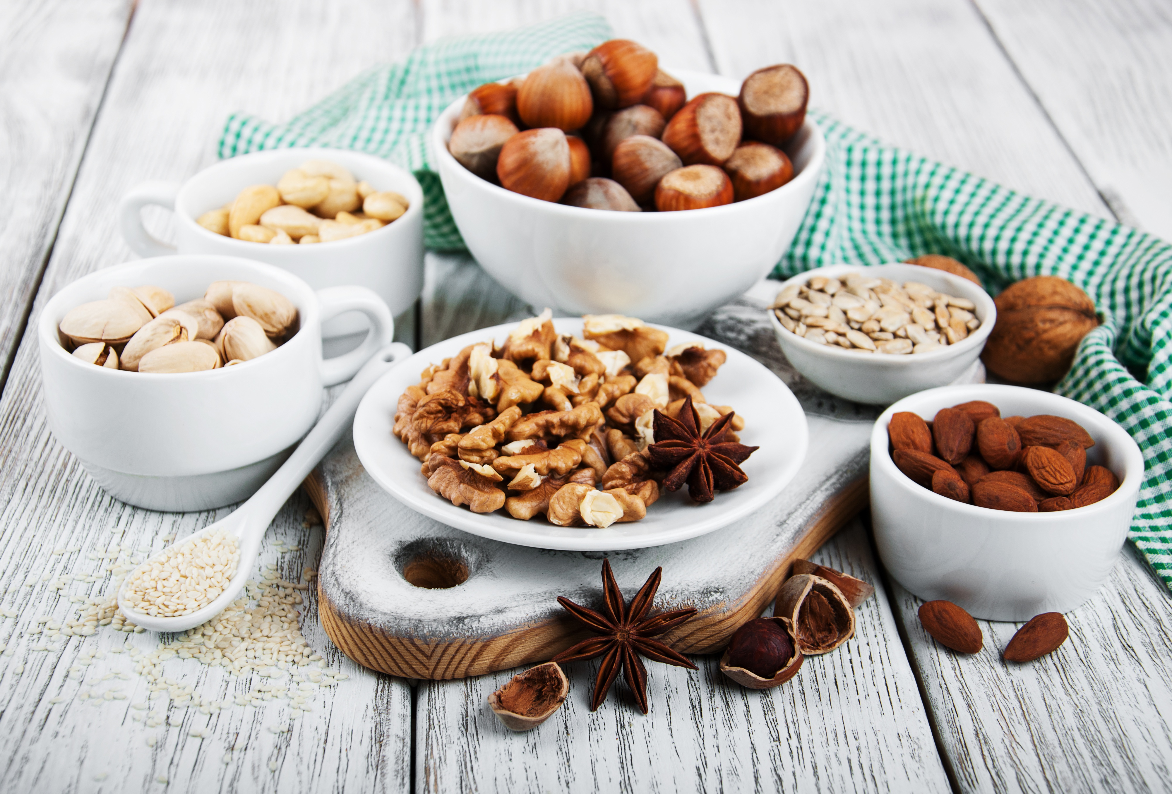 Food Nut HD Wallpaper | Background Image