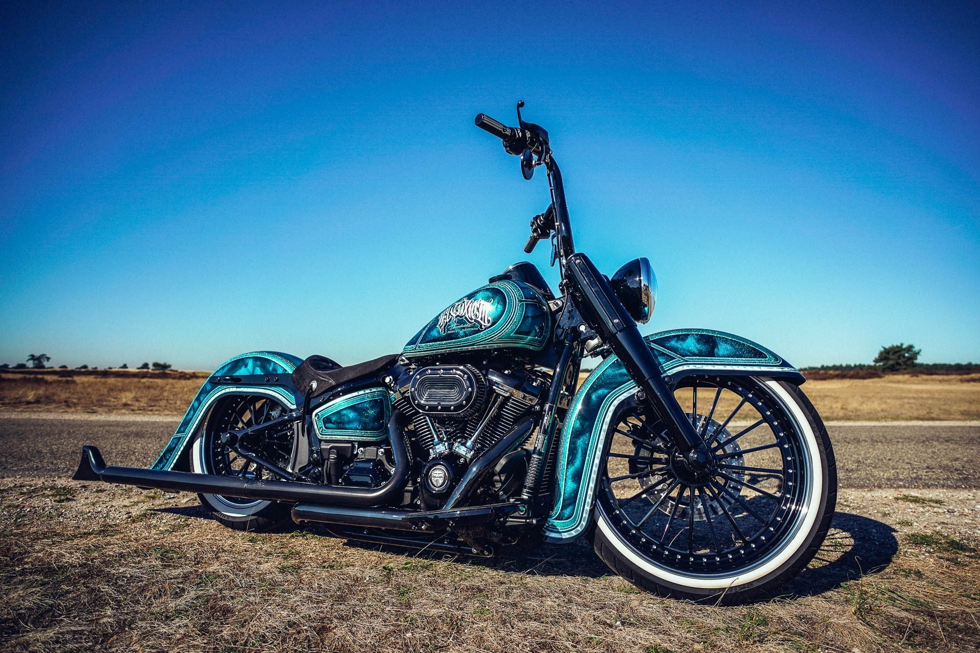 Custom Bikes Recap: Harley-Davidson Breakout on $27k Wheels, Plus Four More  Insane Rides - autoevolution