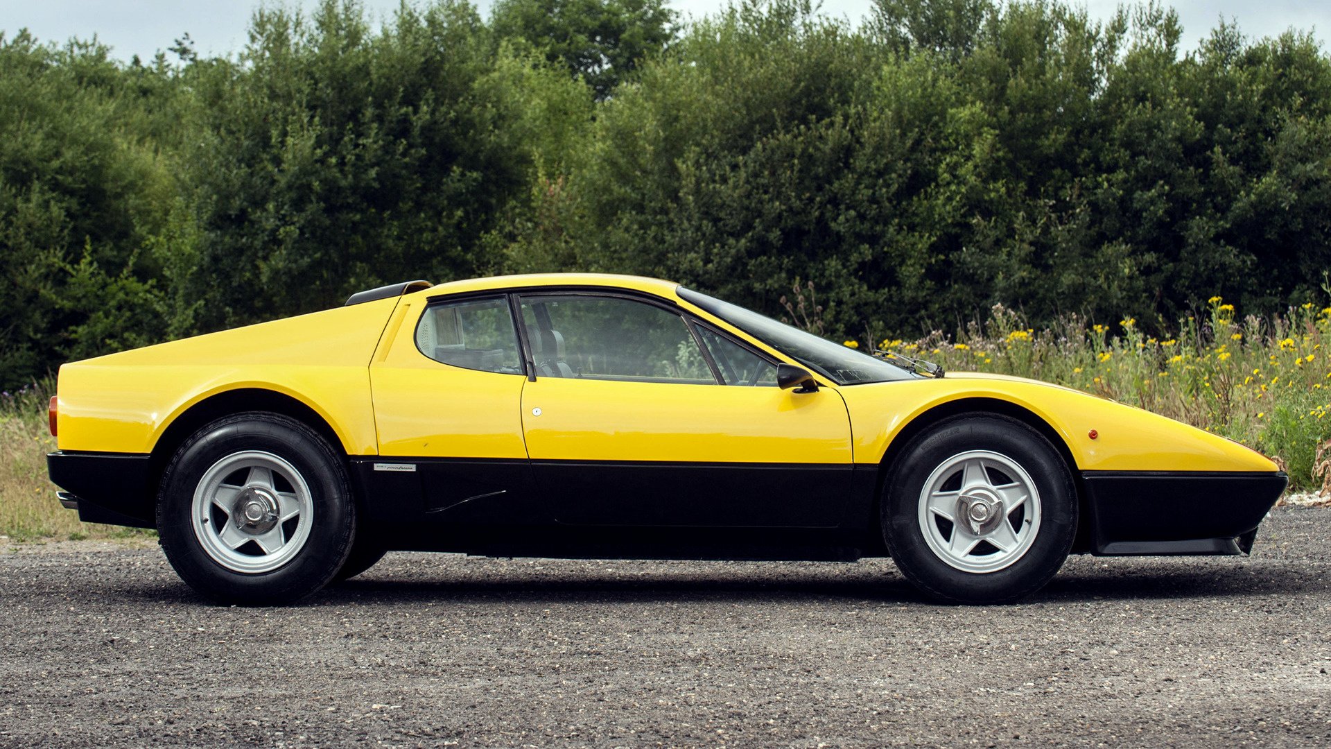 Download Coupé Vehicle Ferrari 512 HD Wallpaper