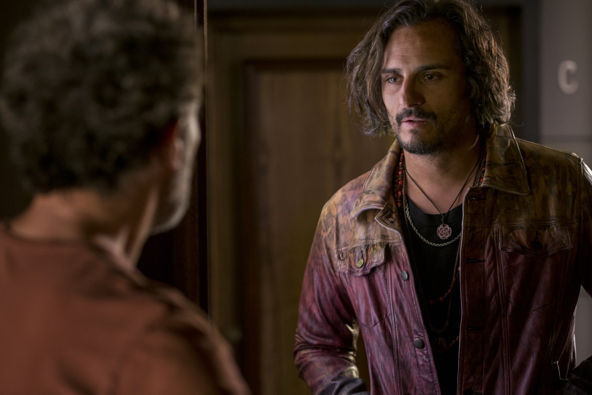 Download Asier Etxeandia Movie Pain And Glory 4k Ultra HD Wallpaper