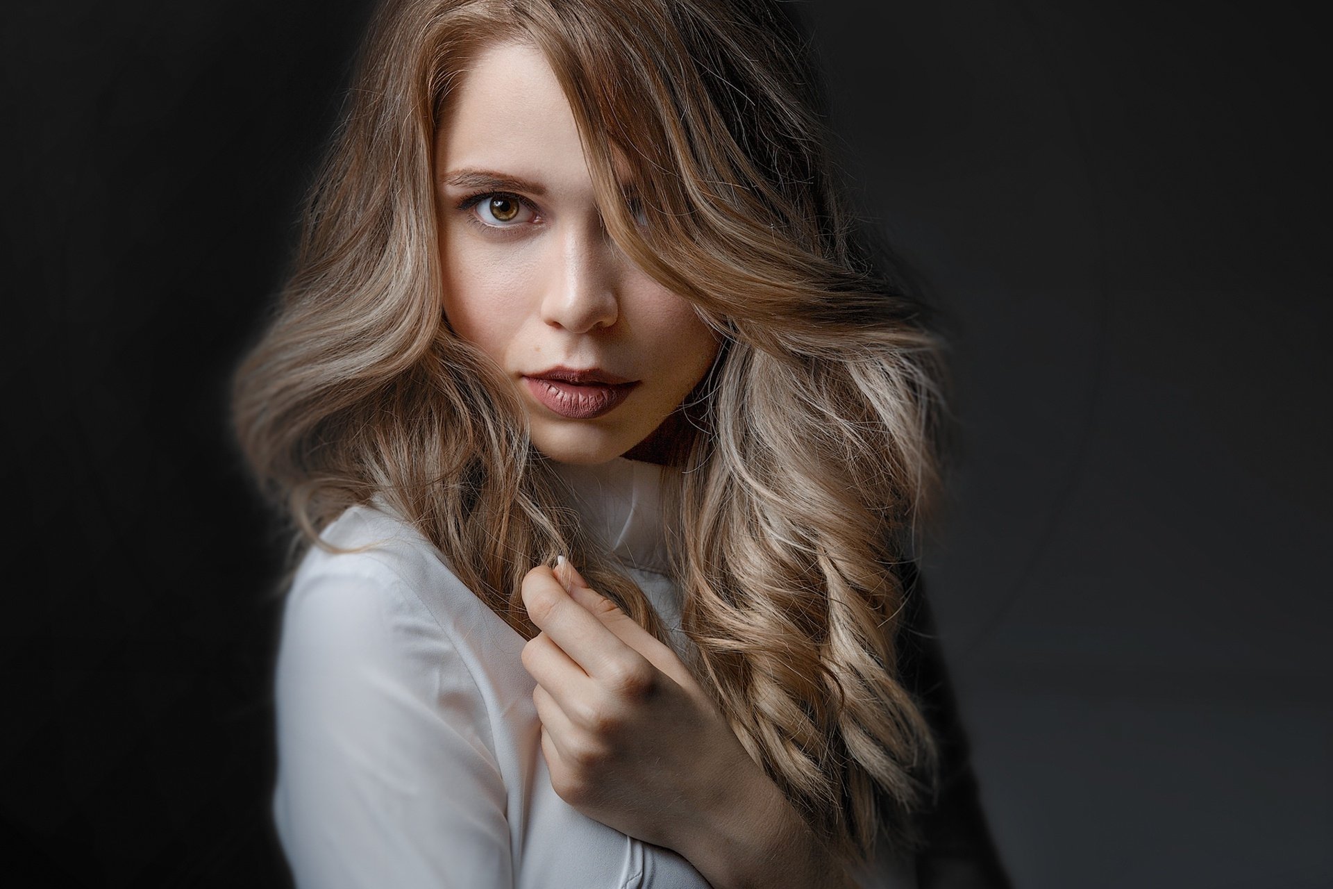 Download Blonde Woman Model HD Wallpaper by Vladimir Osaulenko