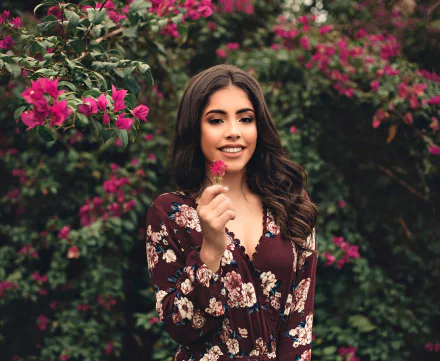 brunette smile woman model HD Desktop Wallpaper | Background Image