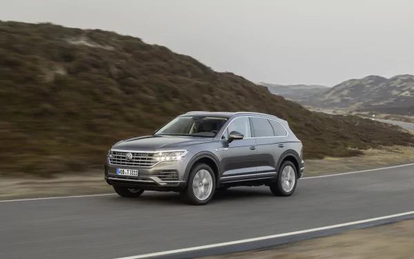 SUV silver car car Volkswagen vehicle Volkswagen Touareg HD Desktop Wallpaper | Background Image