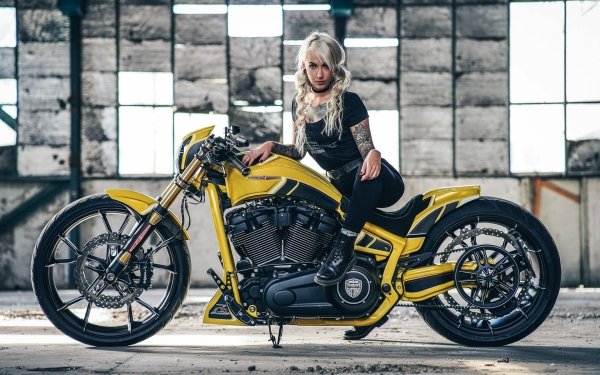 Women Girls & Motorcycles Custom Motorcycle Harley-Davidson Thunderbike Customs HD Wallpaper | Background Image