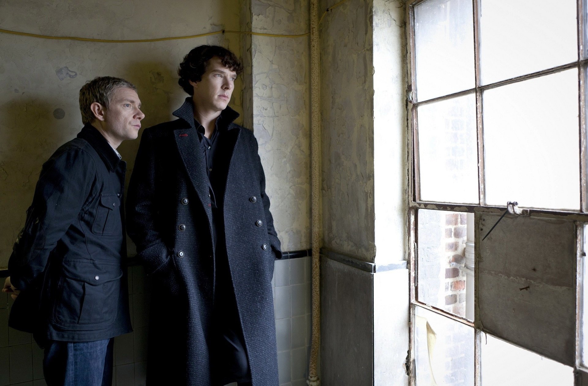 Download Martin Freeman Benedict Cumberbatch Sherlock Holmes TV Show Sherlock (TV Series) HD Wallpaper