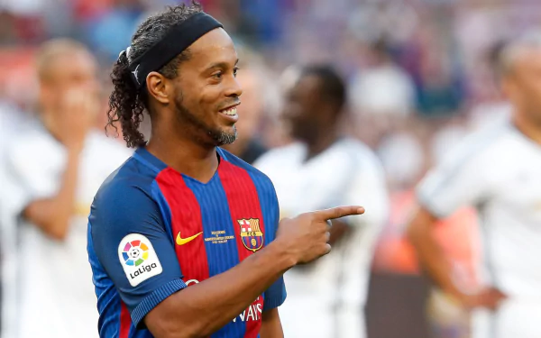 Brazilian soccer Ronaldinho Sports HD Desktop Wallpaper | Background Image