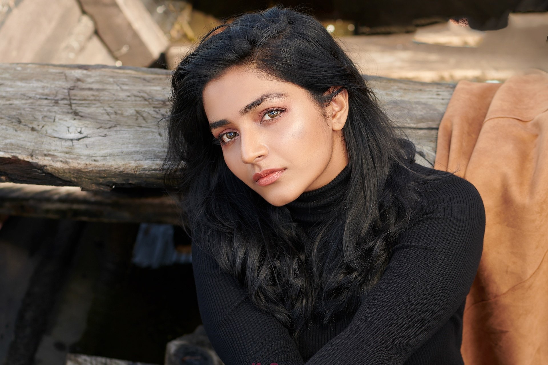 DESI ACTRESS PICTURES: June Movie actress Rajisha Vijayan latest hd images  and photos ☆ Desipixer ☆