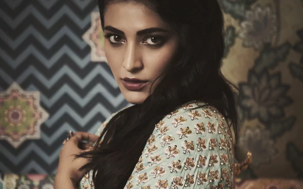 brown eyes black hair face Bollywood actress Indian Celebrity Shruti Haasan HD Desktop Wallpaper | Background Image