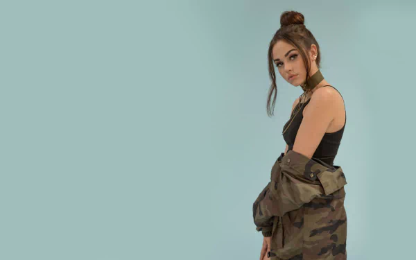 brunette American singer music Maggie Lindemann HD Desktop Wallpaper | Background Image