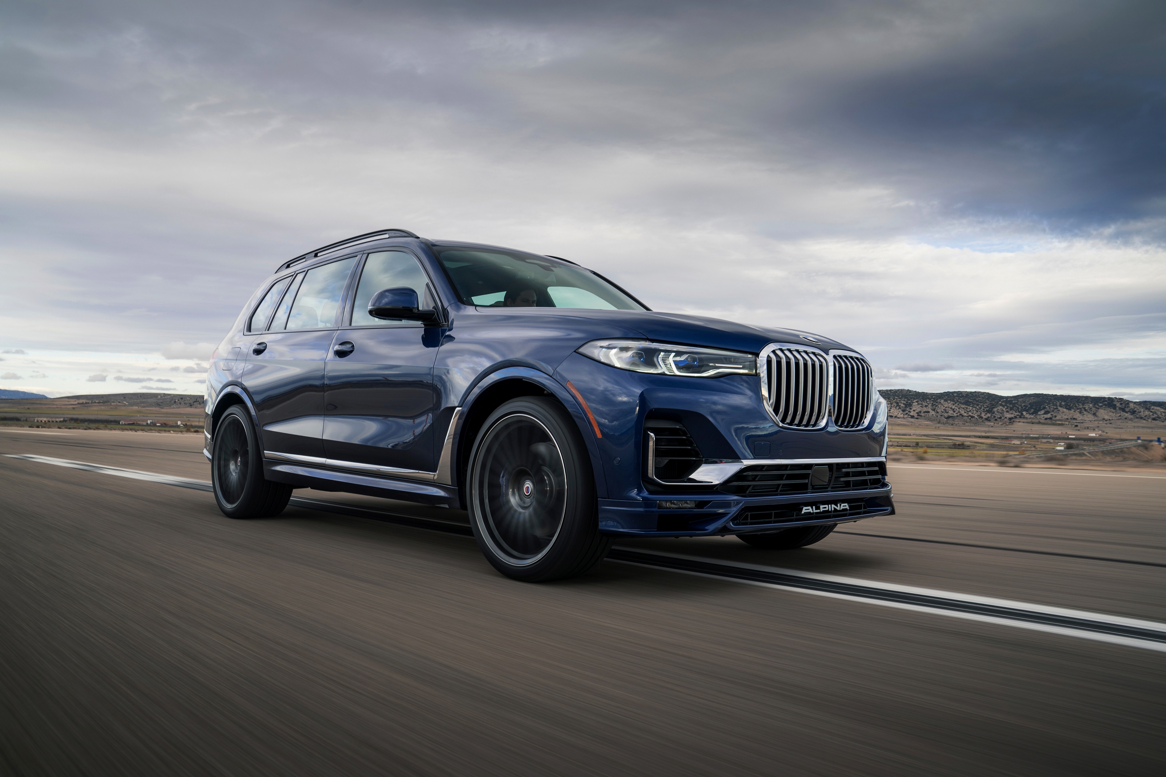 Download SUV Car BMW Vehicle BMW X7 4k Ultra HD Wallpaper