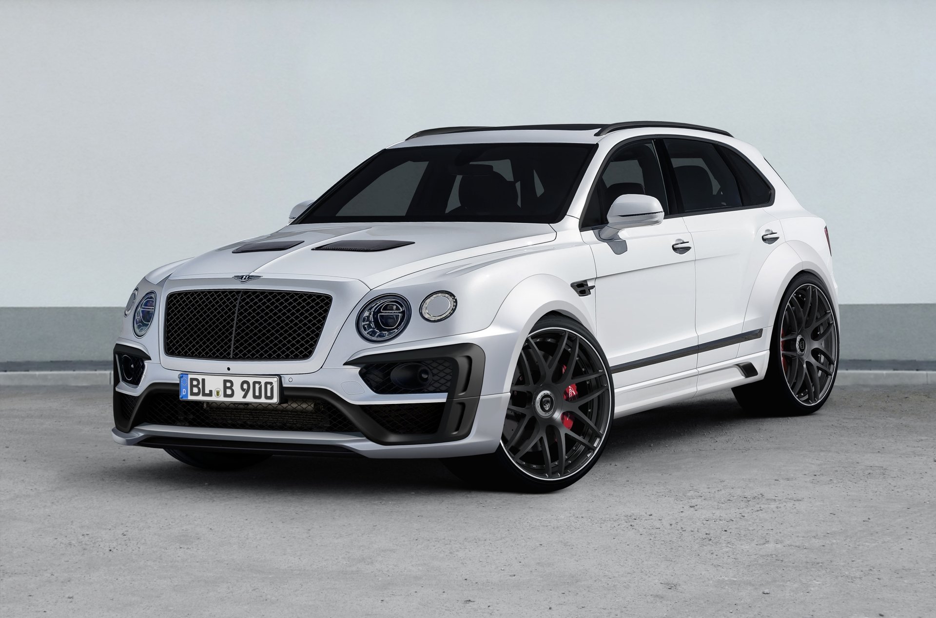 Download SUV White Car Car Bentley Vehicle Bentley Bentayga HD Wallpaper