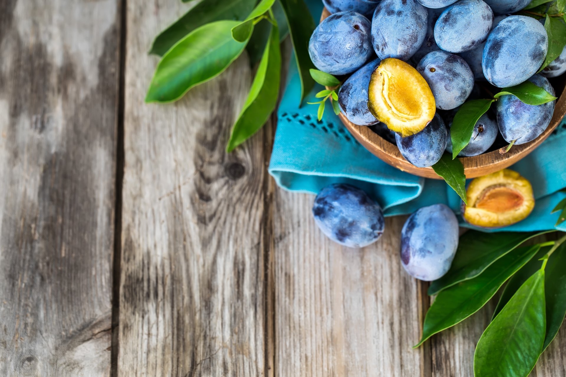 Download Fruit Food Plum 4k Ultra HD Wallpaper