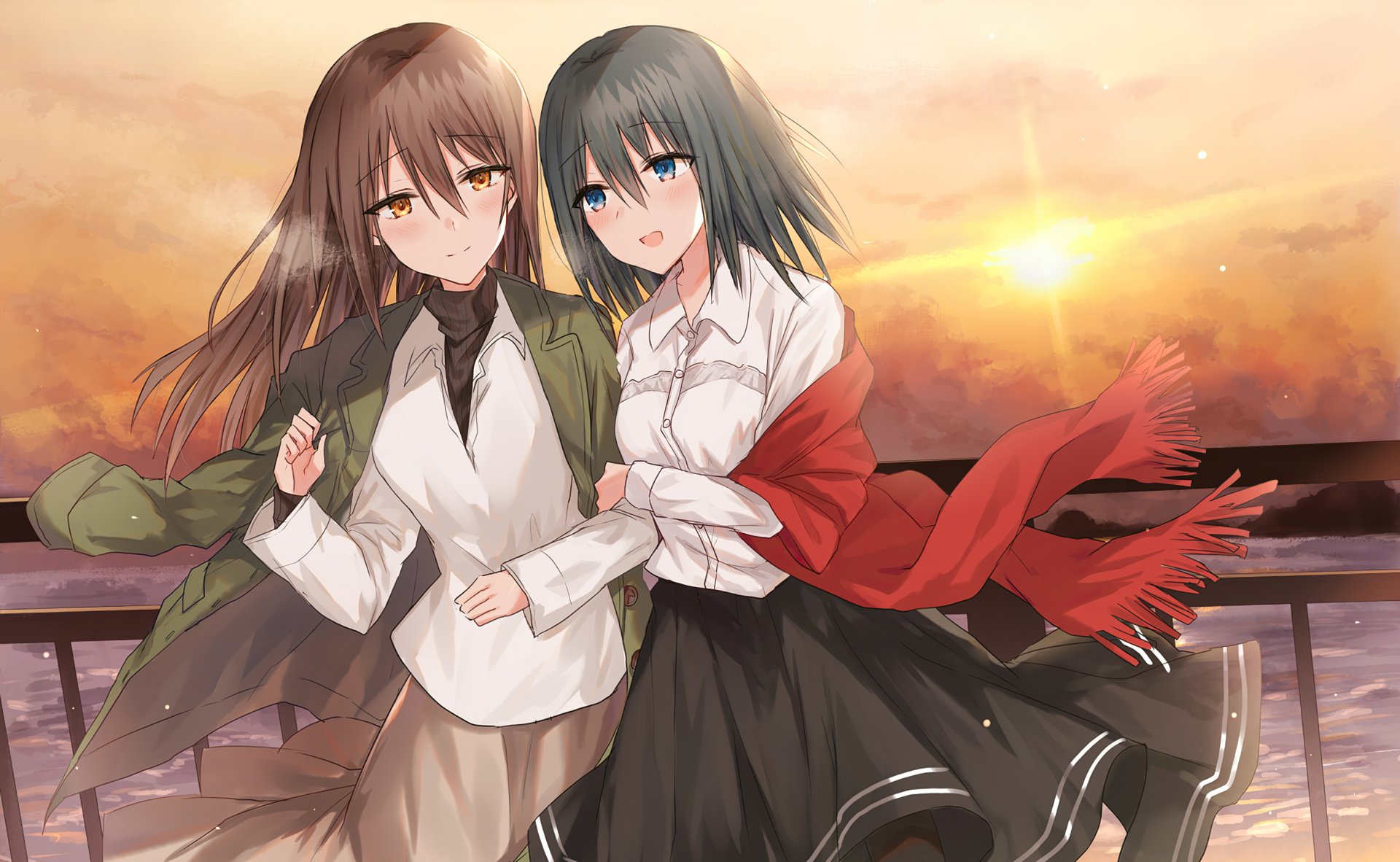 Anime original 2K Quad HD PC desktop wallpaper/background: two girls at sunset—brown-haired with yellow eyes in a green jacket, gray-haired with blue eyes and a red scarf by a railing.