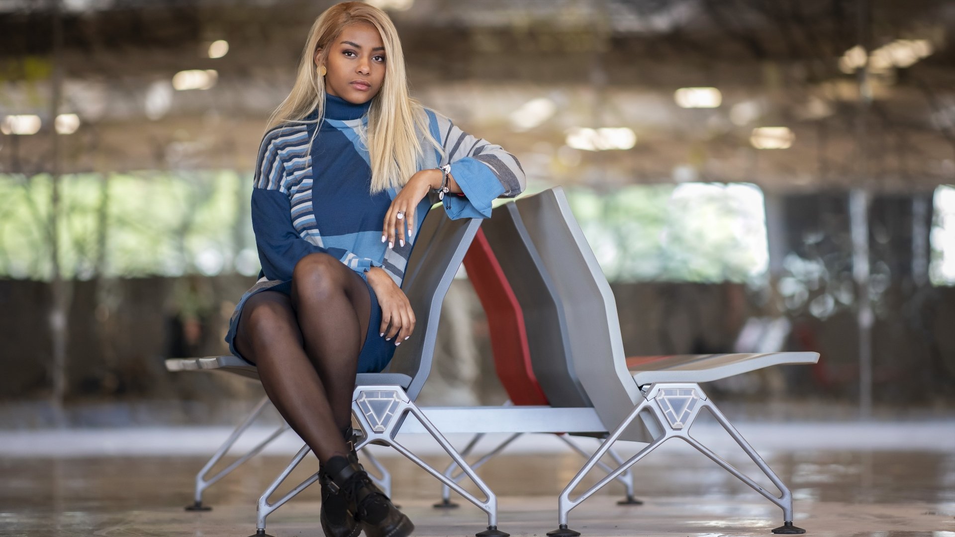 Download Brown Eyes Blonde Depth Of Field Woman Model 4k Ultra HD Wallpaper