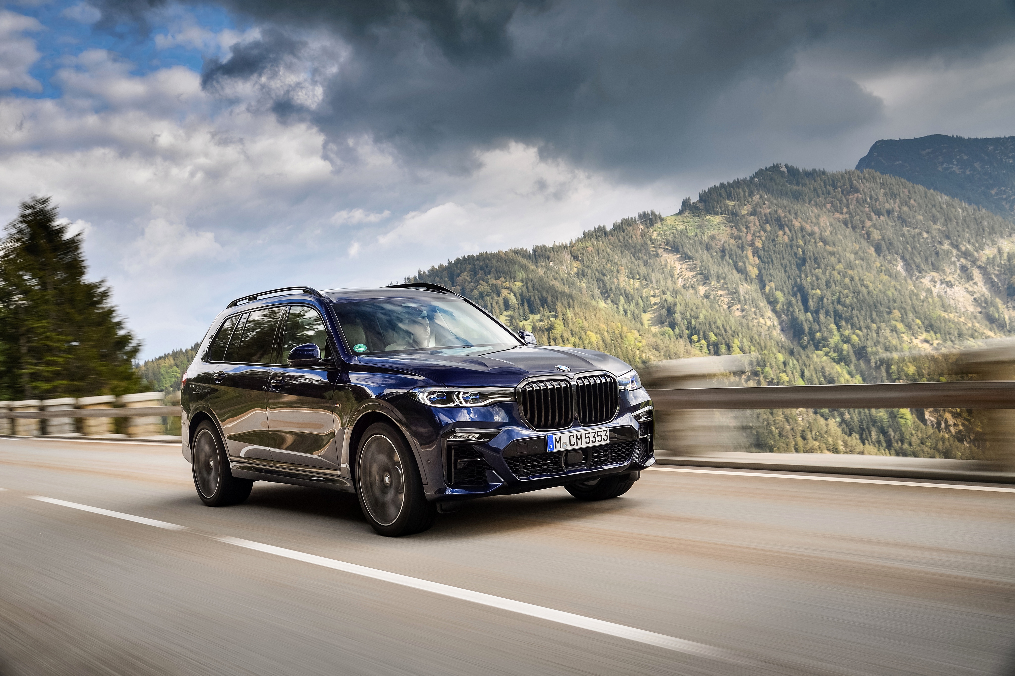 Download SUV Car BMW Vehicle BMW X7 4k Ultra HD Wallpaper