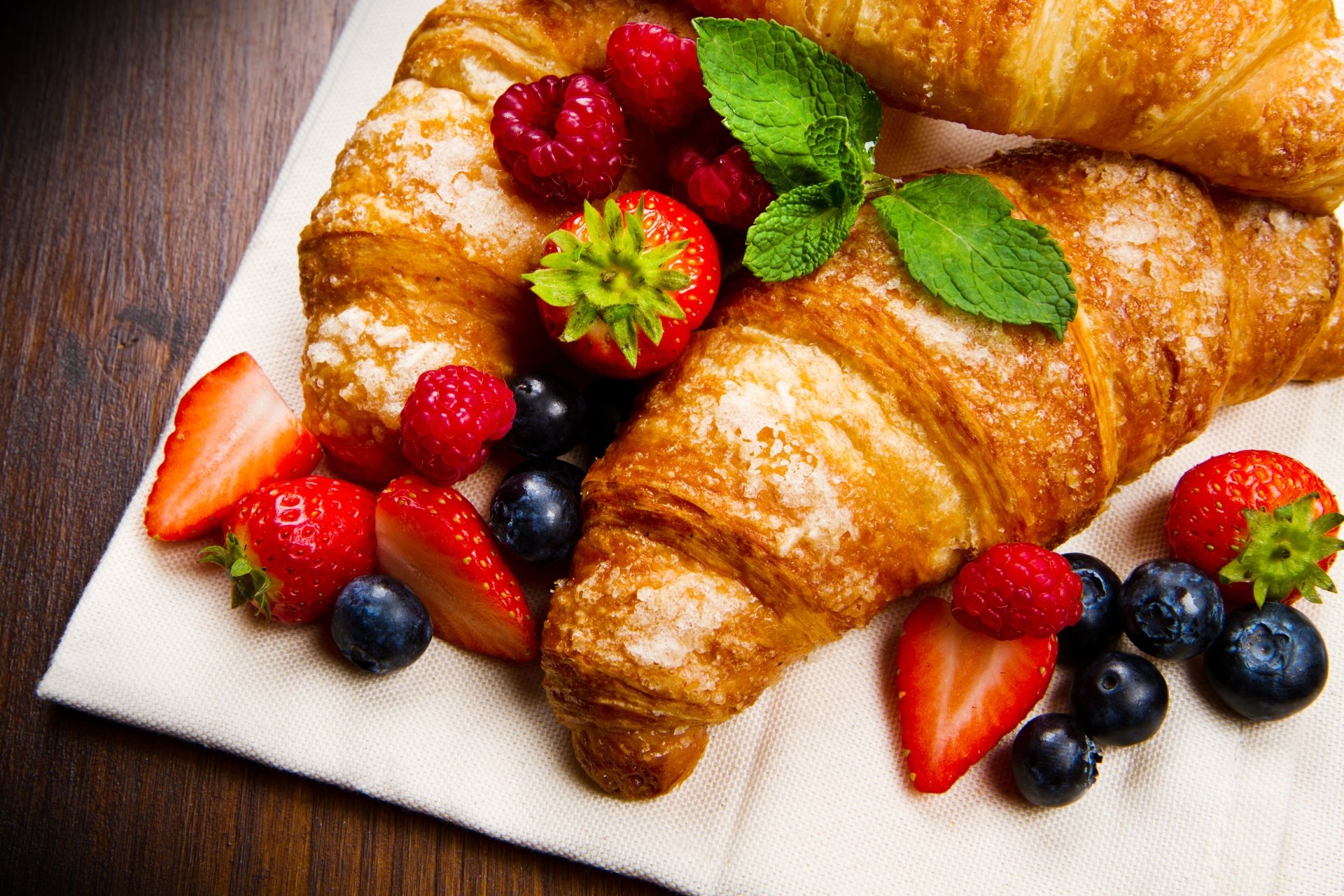 Food Croissant 4k Ultra HD Wallpaper