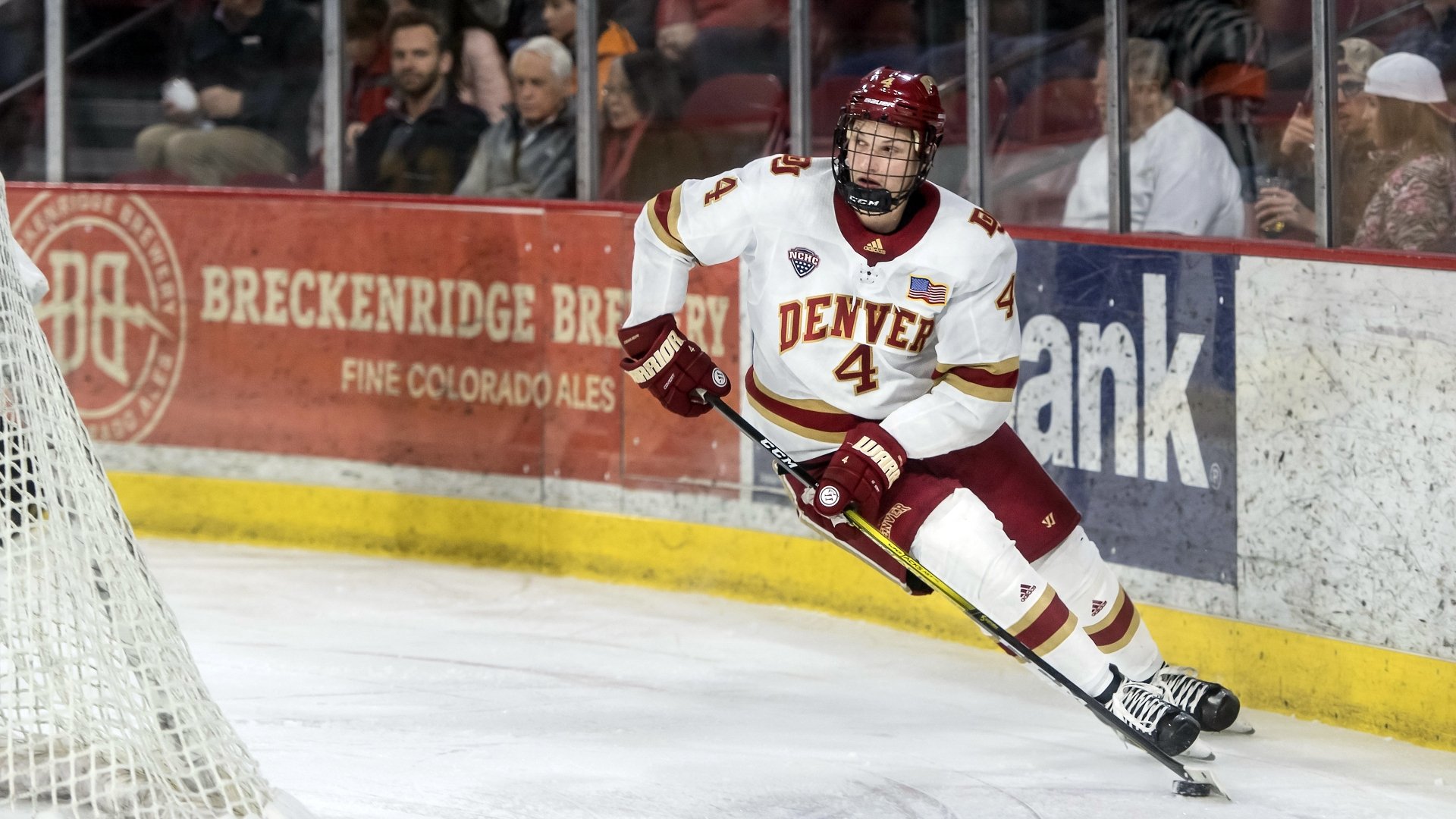 Download Hockey Sports 4k Ultra HD Wallpaper