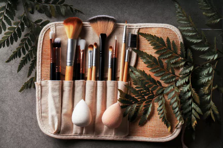  Makeup Brush Set by Nicole De Khors