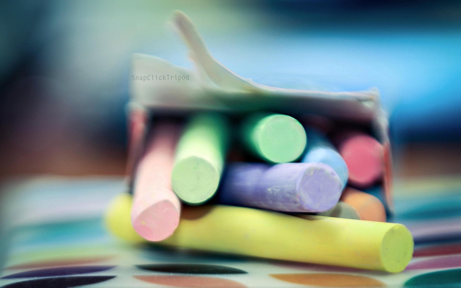 Download Chalk Photography Colors 4k Ultra HD Wallpaper