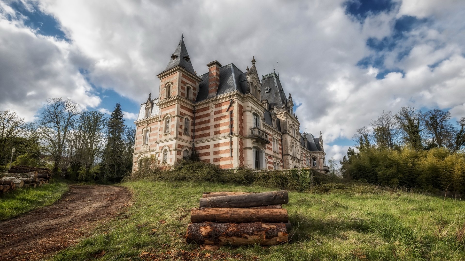 Download Firewood Road Man Made Castle 4k Ultra HD Wallpaper