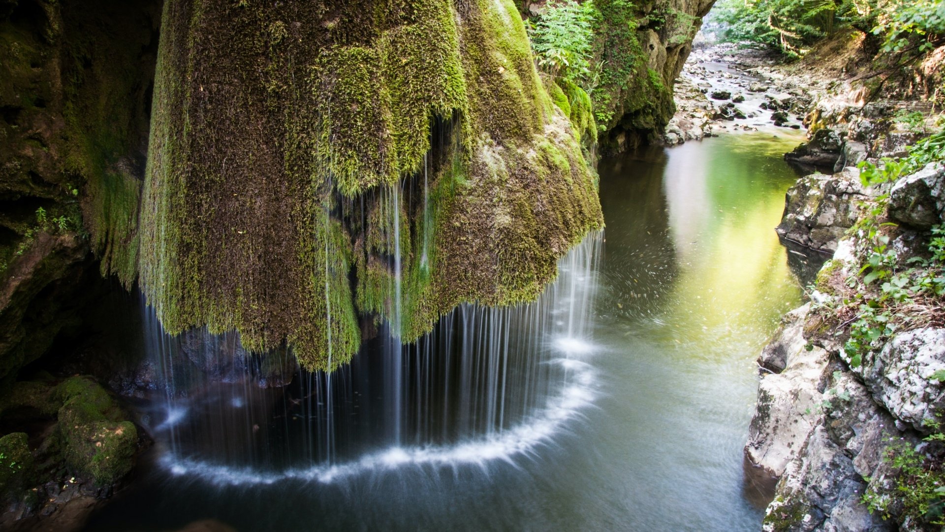 Download Moss River Nature Waterfall HD Wallpaper | 1920x1080 ...