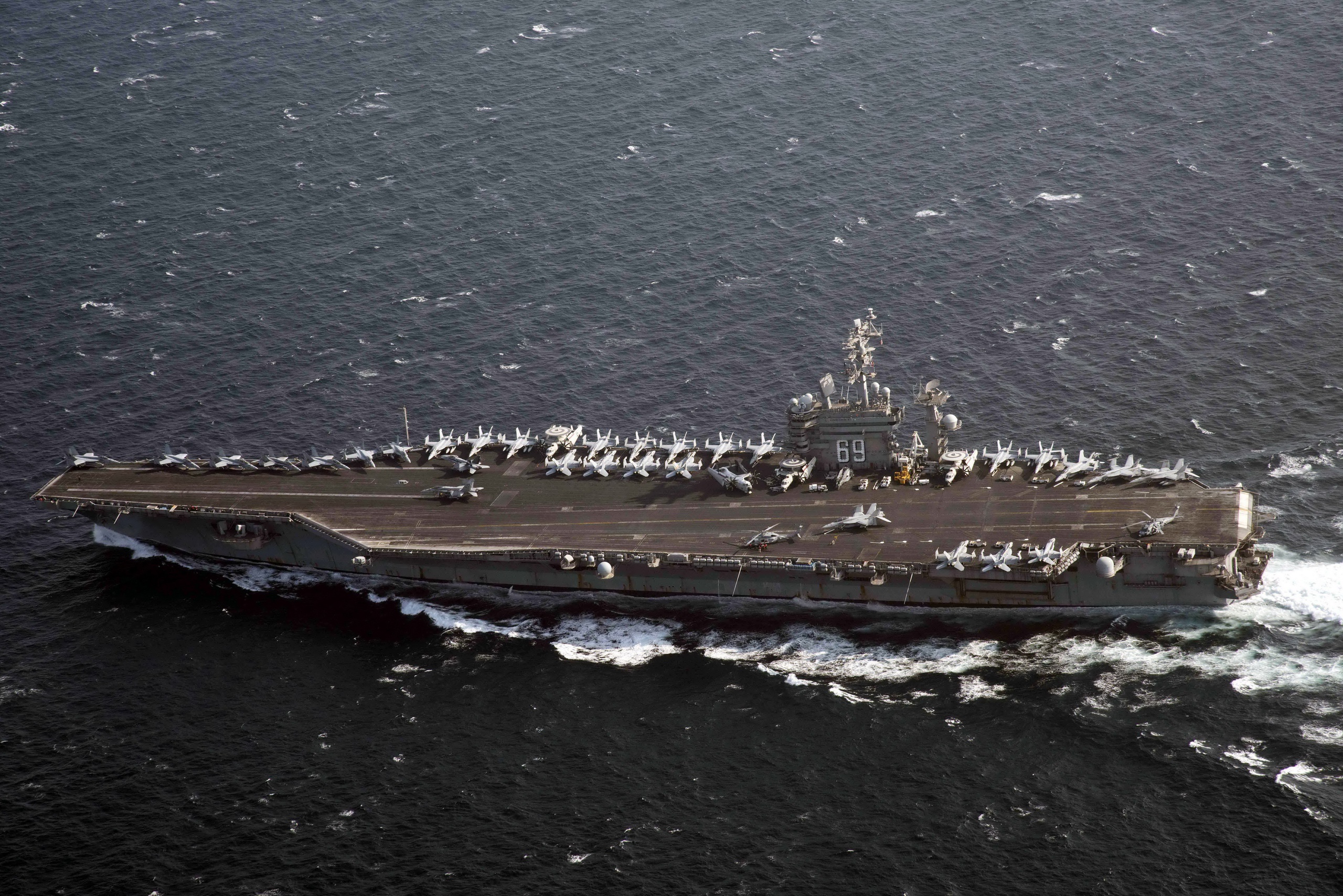 Military USS Dwight D. Eisenhower (CVN-69) HD Wallpaper | Background Image
