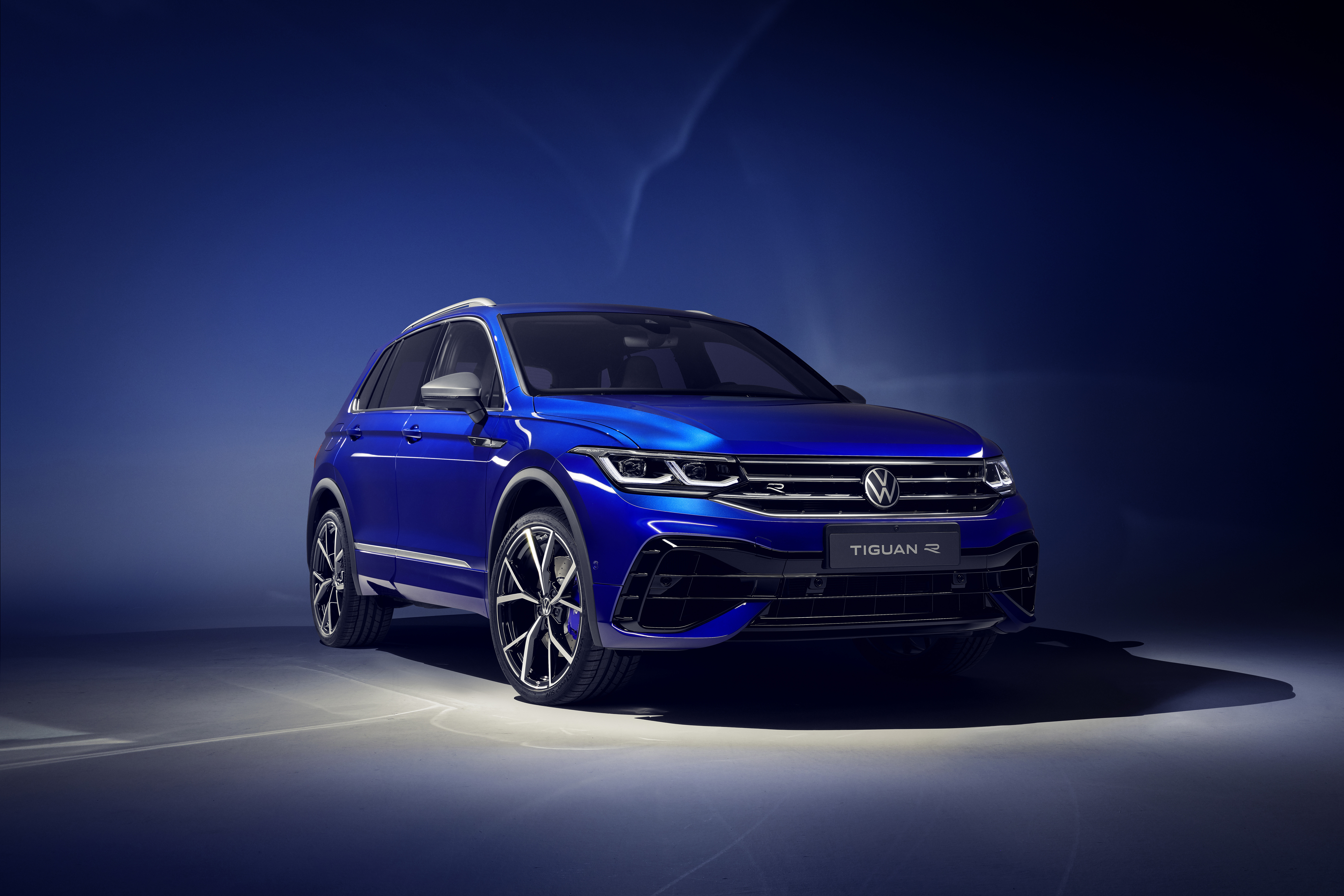 Download Suv Volkswagen Tiguan Ehybrid R Line Vehicle Volkswagen Tiguan R Line 4k Ultra Hd Wallpaper