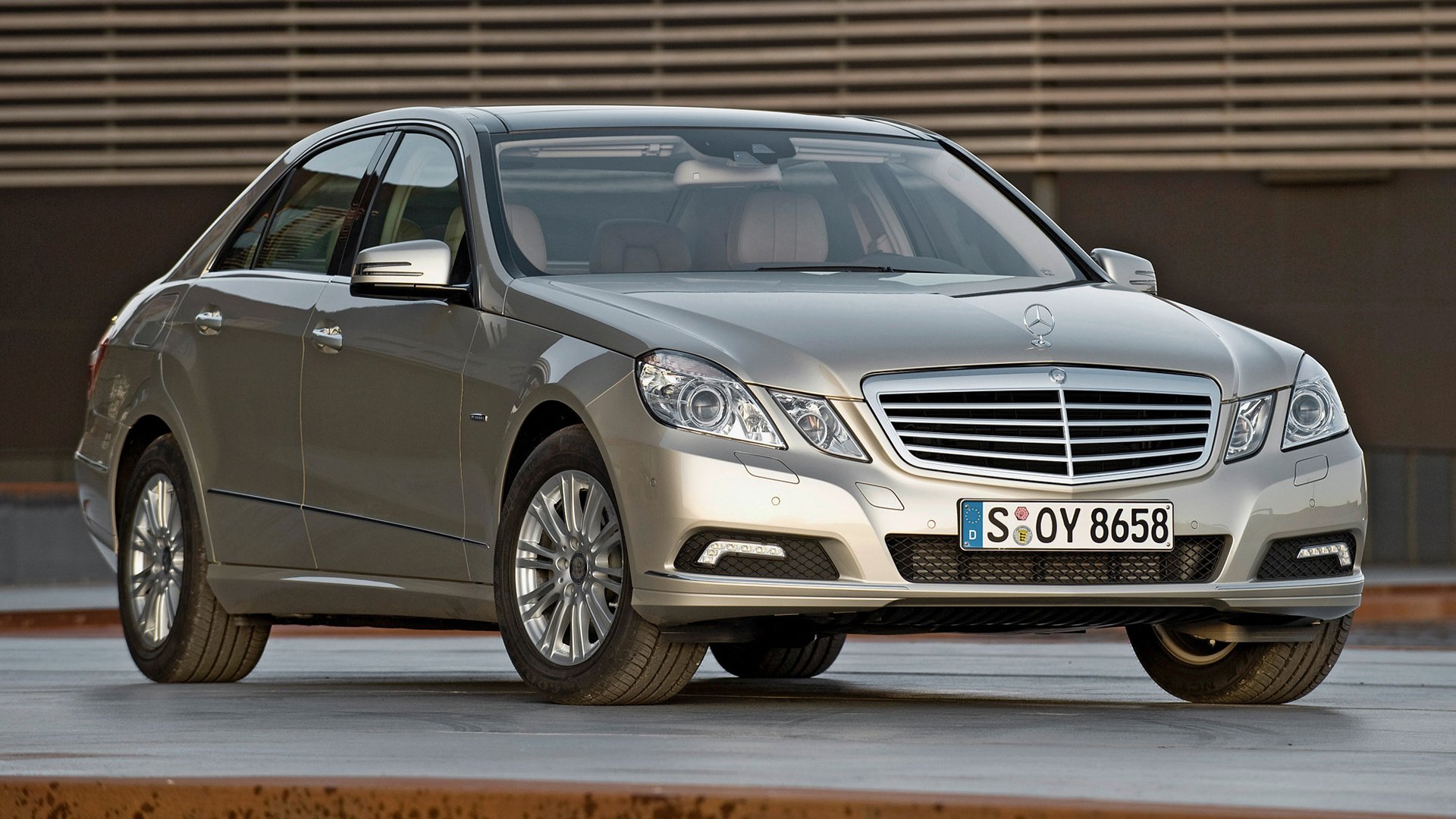 Download Car Sedan Vehicle Mercedes-Benz E 350 CDI HD Wallpaper