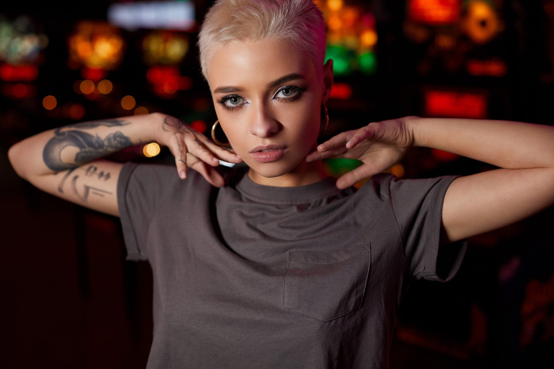 Download Makeup Hand Portrait Face Woman Tattoo HD Wallpaper by Alexander Yurmashev