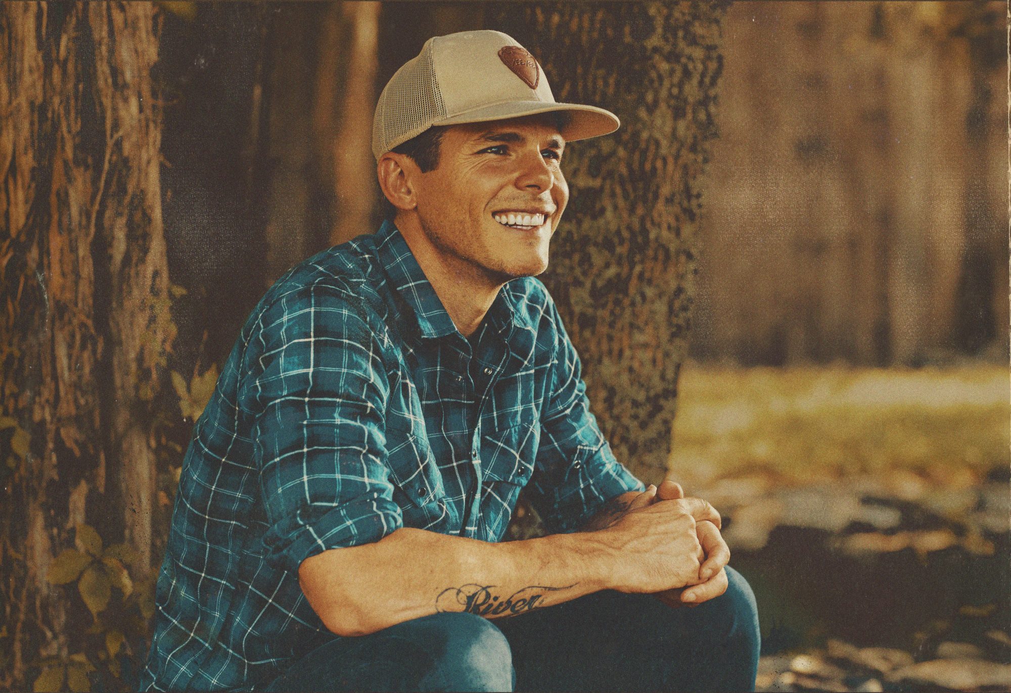 Granger Smith HD Wallpaper | Background Image | 2000x1371