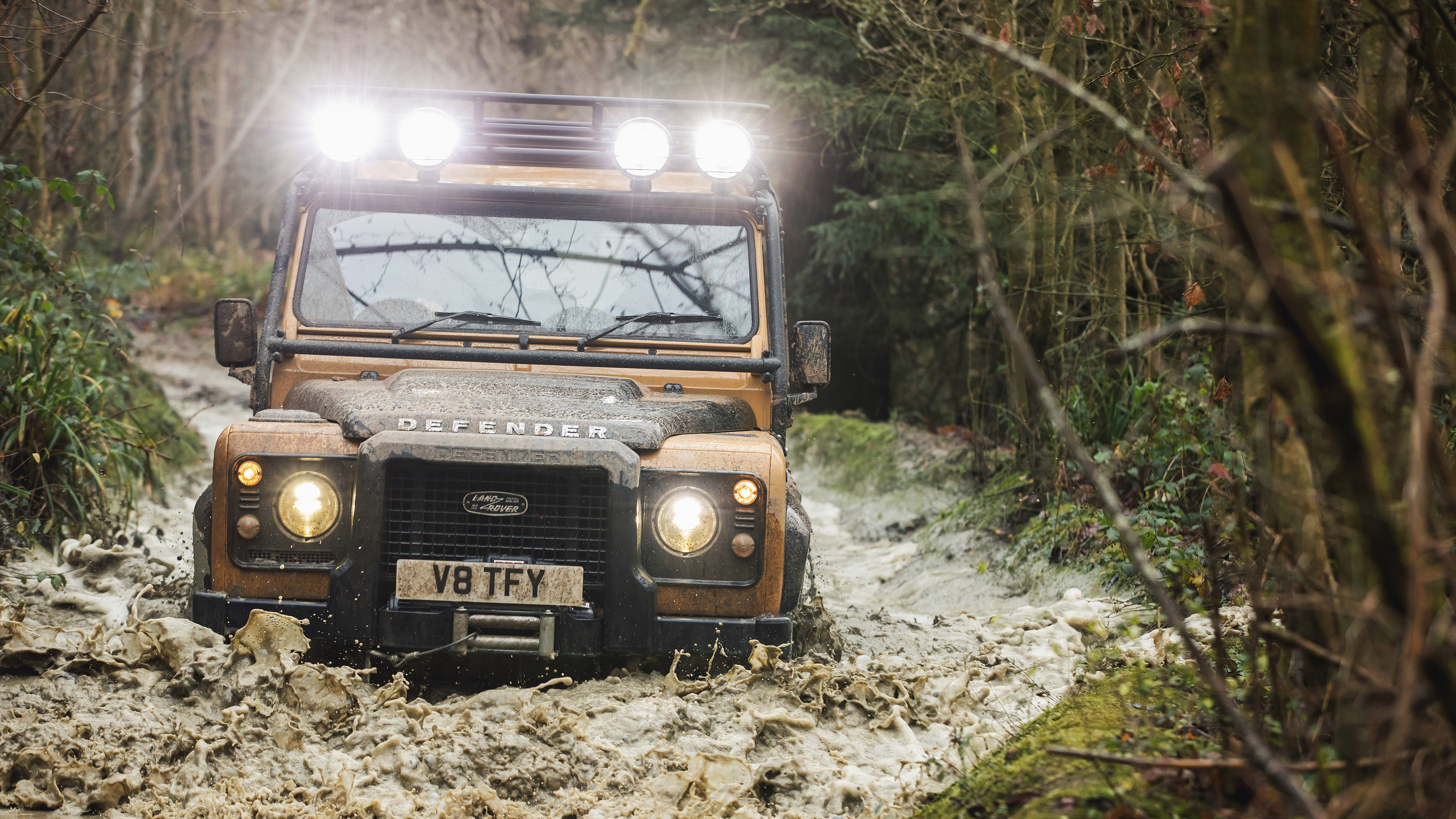 2012 Land Rover Defender XTech Special Edition Photo Gallery