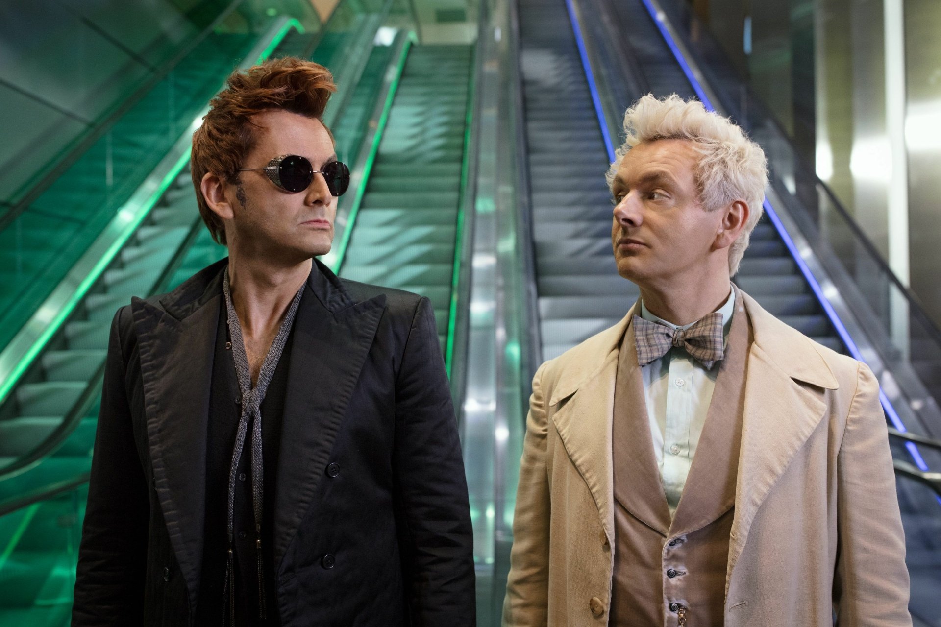 Download Crowley (Good Omens) David Tennant Michael Sheen Aziraphale (Good Omens) TV Show Good Omens HD Wallpaper