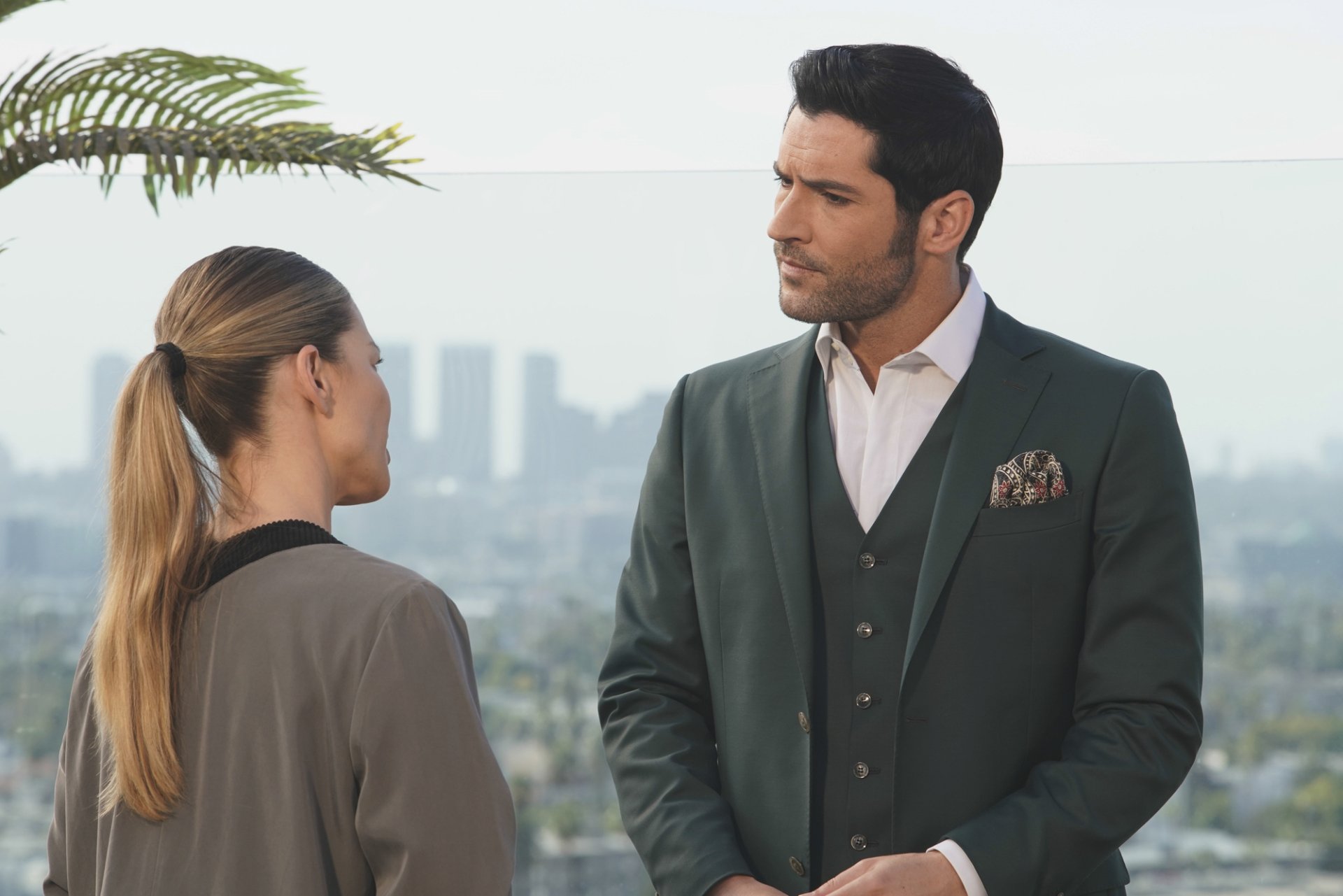 Download Tom Ellis Lucifer Morningstar Chloe Decker Lauren German TV Show Lucifer HD Wallpaper