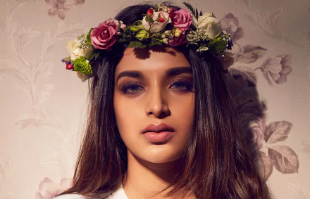 brunette wreath face Bollywood actress Indian Celebrity Nidhhi Agerwal HD Desktop Wallpaper | Background Image