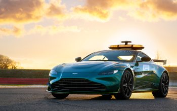 20 4k Ultra Hd Aston Martin Vantage Wallpapers Background Images