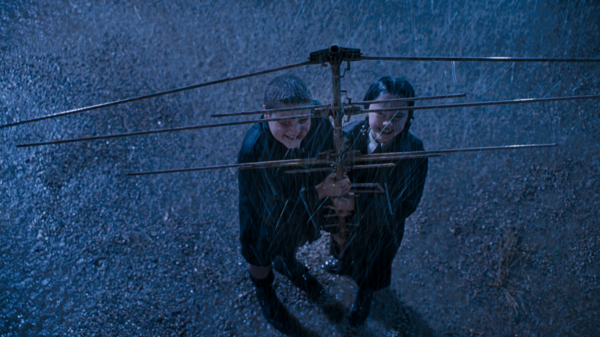 Download Christina Ricci Wednesday Addams Jimmy Workman Pugsley Addams Movie The Addams Family (1991) HD Wallpaper