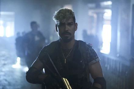  Raúl Castillo as Mikey Guzman in the Movie Army of the Dead